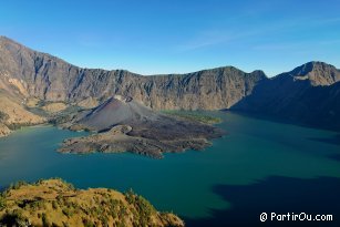 Caldeira Rinjani et lac Segara Anak - Indonsie