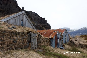 Le vieux village de N�pssta�ur - Islande
