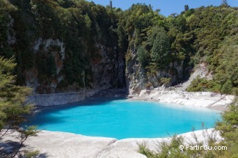 Inferno Crater - Waimangu - Nouvelle-Zlande