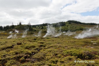 Craters of The Moon à Wairakei - Nouvelle-Zélande