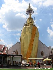 Grand Bouddha - Wat Intharawihan - Bangkok