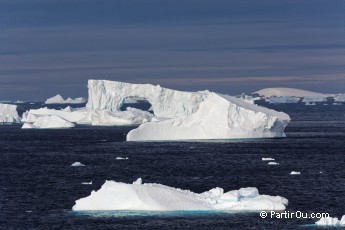 Pleneau Bay vue depuis Port Charcot - Antarctique