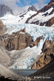Glacier Piadras Blancas - El Chaltén - Argentine