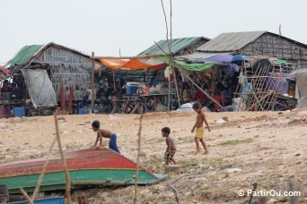 Au bord du lac Tonl Sap - Cambodge