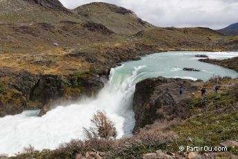 Salto Grande - Torres del Paine - Chili