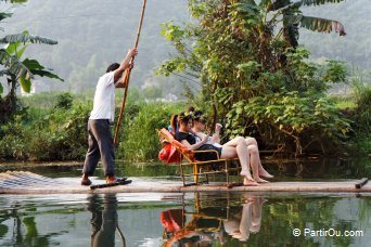 Radeau sur la rivire Yulong - Chine