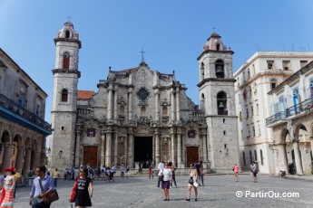 Plaza de la Catedral - La Havane - Cuba