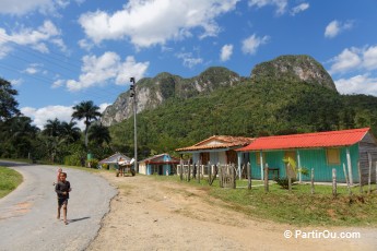 Valle de Ancn - Viales - Cuba