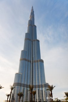 La tour Burj Khalifa à Dubaï - Émirats arabes unis