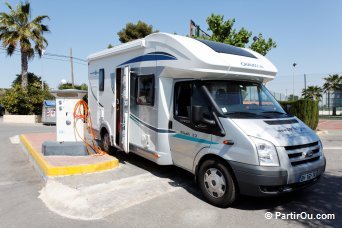Aire de services pour camping-cars