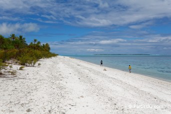 Sur le motu Auira à Maupiti - Polynésie française