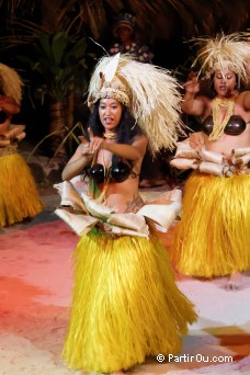Tiki Village - Moorea