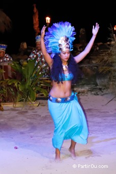 Tiki Village - Moorea