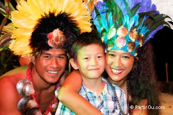 Show du Tiki Village  Moorea