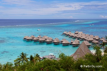 Bungalows sur pilotis à Moorea - Polynésie française