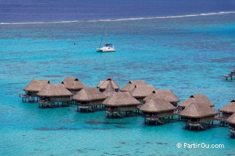 Bungalows sur pilotis à Moorea - Polynésie française