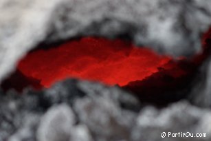Roche en fusion du volcan Pacaya - Guatemala