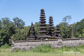Pura Gubug au lac Tamblingan - Bali