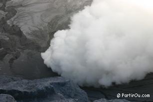 Fond du cratère du volcan Bromo - Indonésie