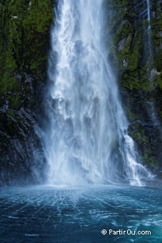 Stirling Falls - Milford Sound - Nouvelle-Zlande