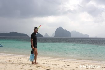 Snorkeling  Seven Commandos Beach sur l'le de Palawan - Philippines