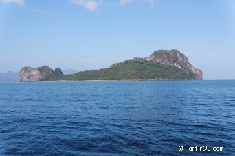 Helicopter Island - Philippines