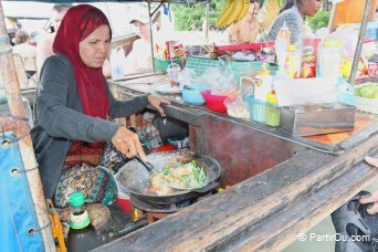 Restaurant sur long thai boat  Tham Phra Nang - Krabi - Thalande